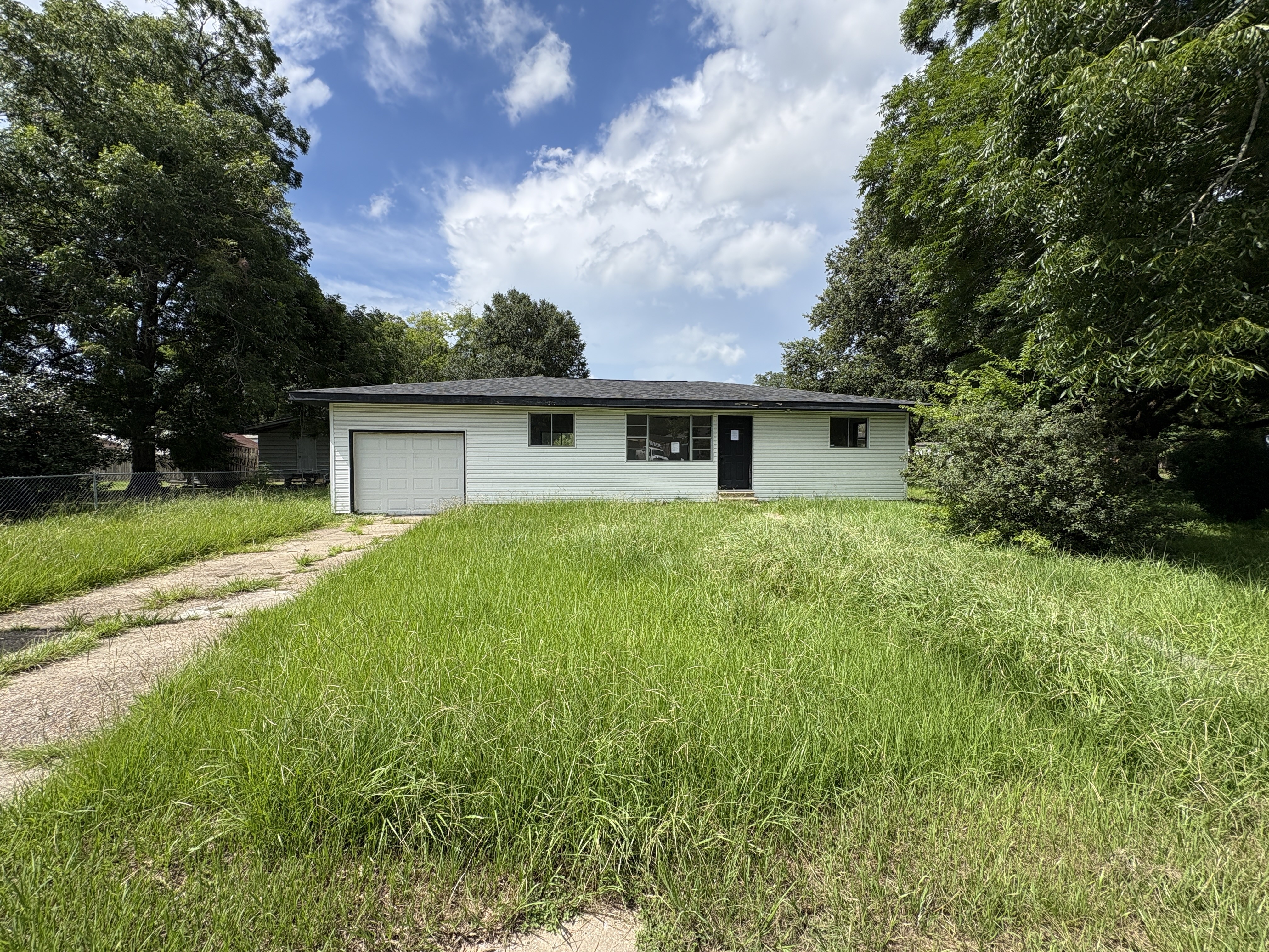 Property at 1619 GRACELAND AVE, ABBEVILLE, LA, 70510, case 117402